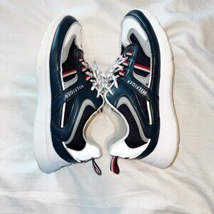 Tommy Hilfiger Womens Cedro Fabric Low Top shoes